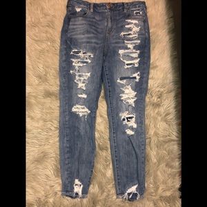 American Eagle Ripped Jeans Size 14